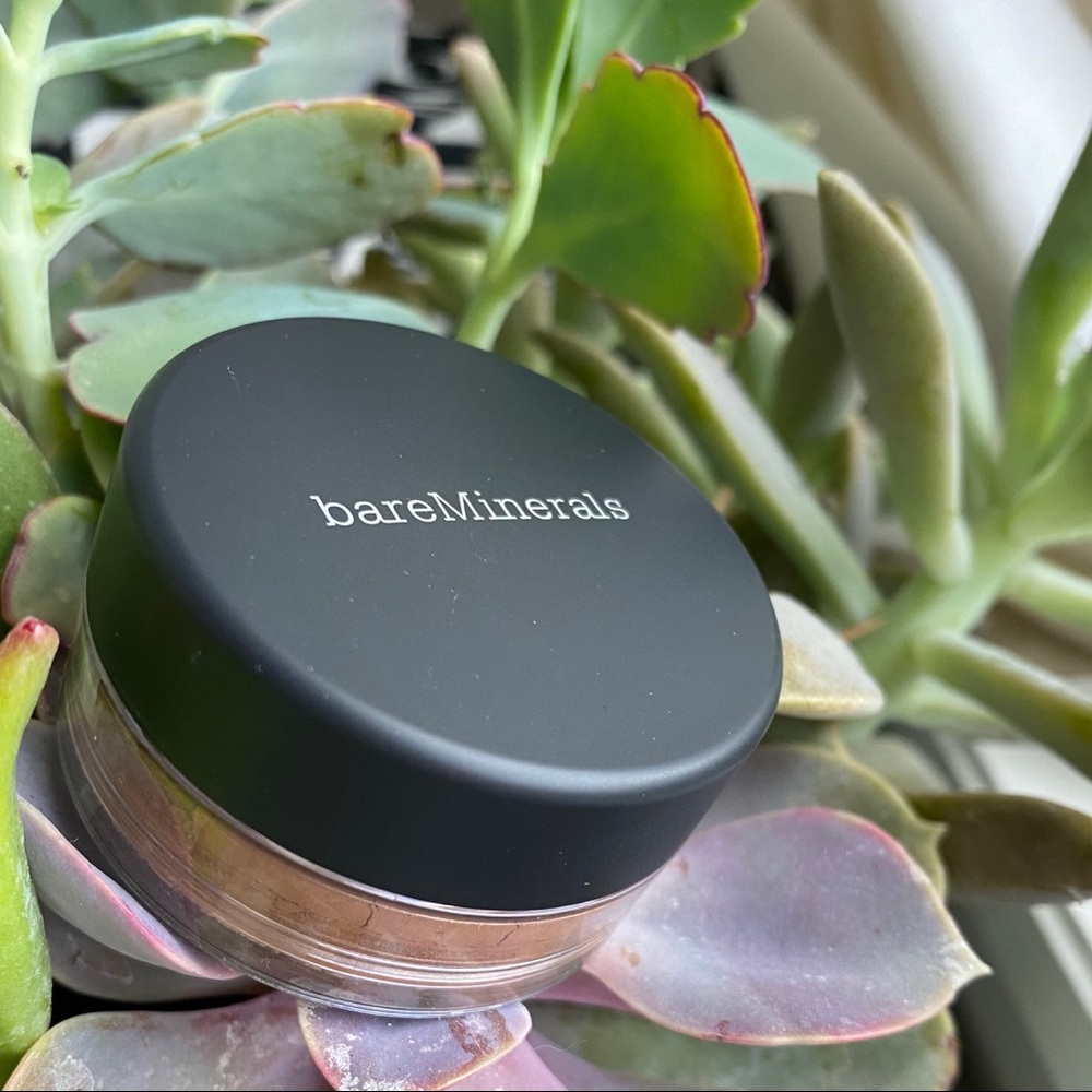 bareMinerals “faux tan” BRONZER